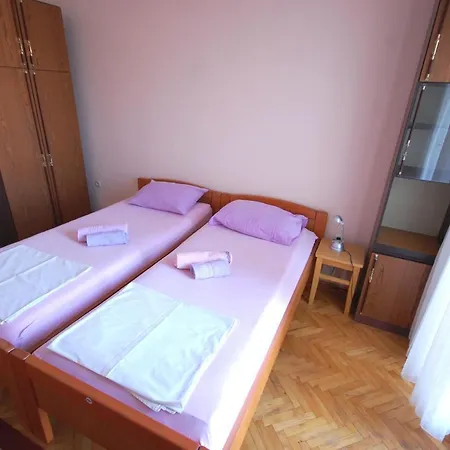 Apartment Dida By El-pi Tours