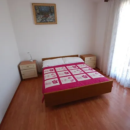 Apartment Dida By El-pi Tours