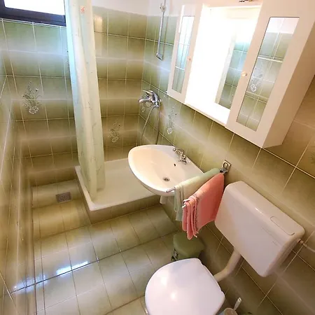 Dida By El-pi Tours Njivice