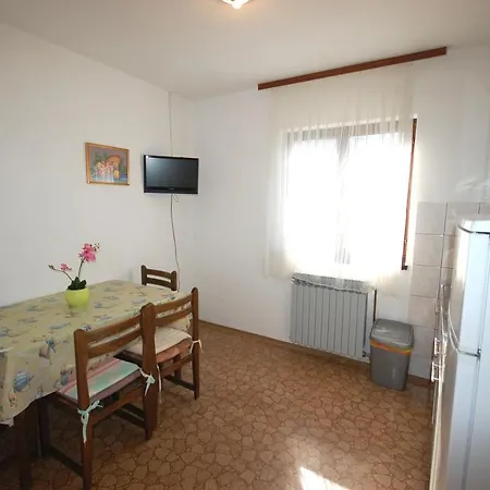 Lägenhet Dida By El-pi Tours Njivice