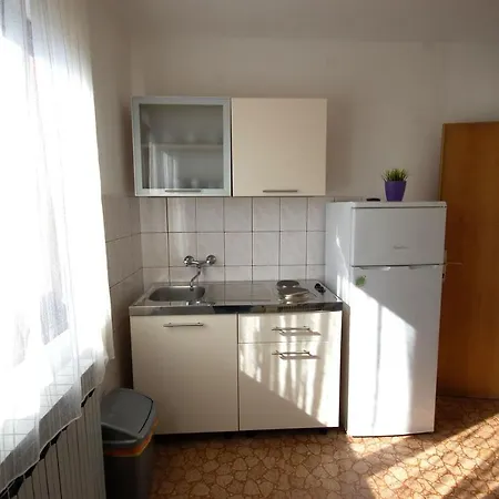 Dida By El-pi Tours Njivice