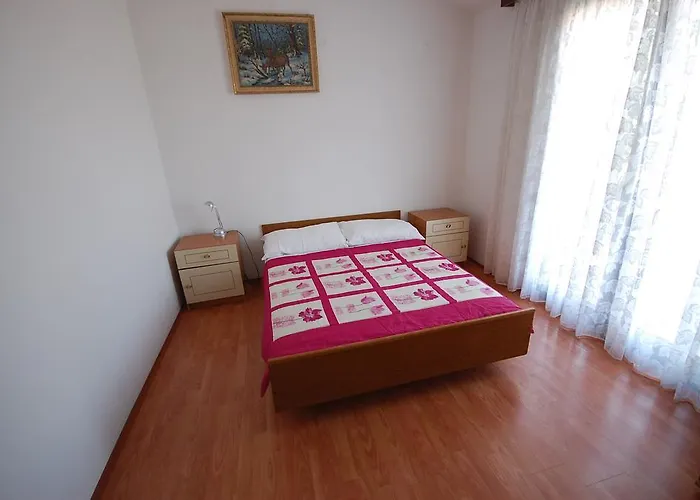 Apartment Dida By El-pi Tours